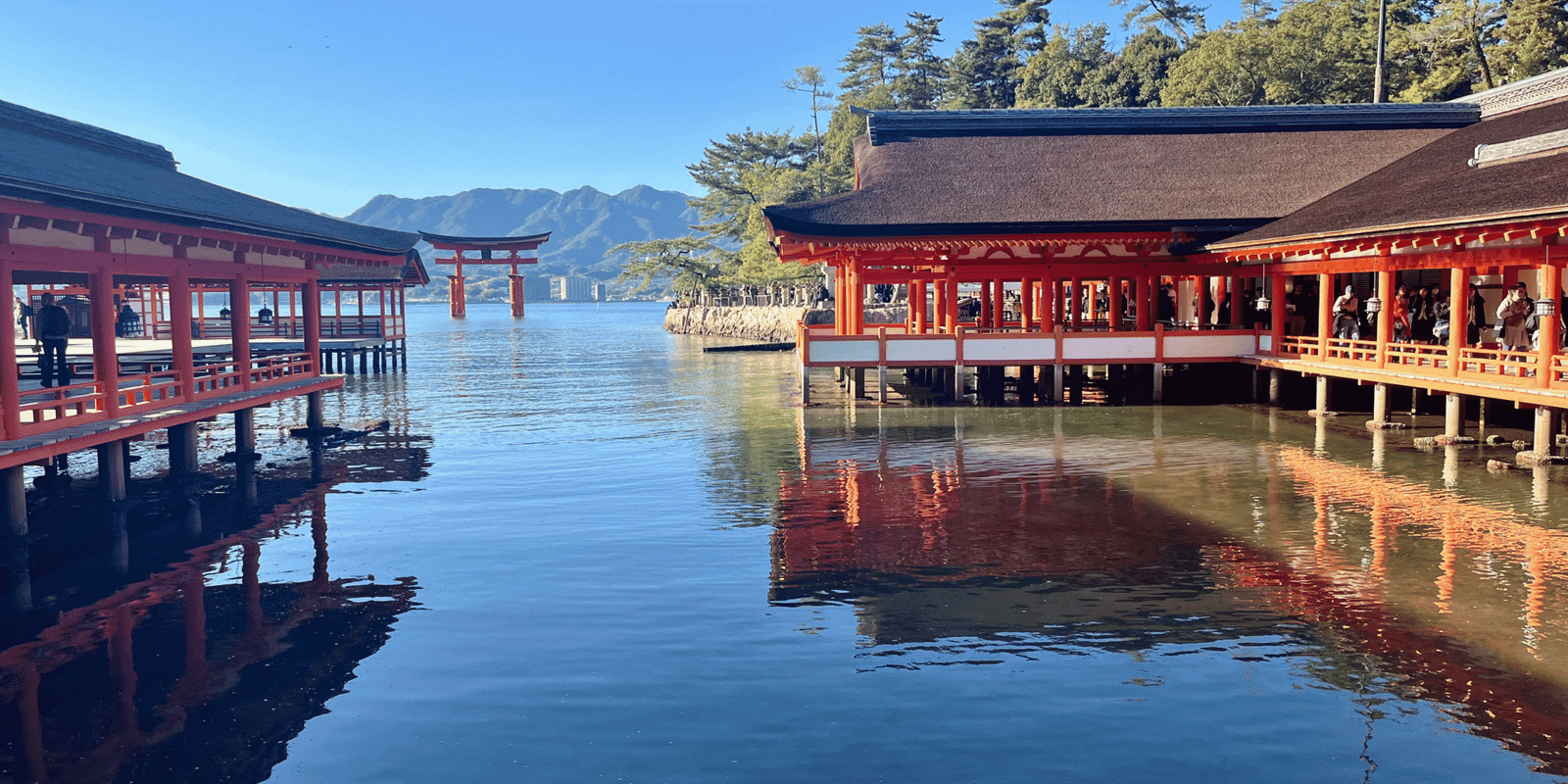 Itsukushima Shrine and floating Torii on Miyajima Island, Hiroshima Japan